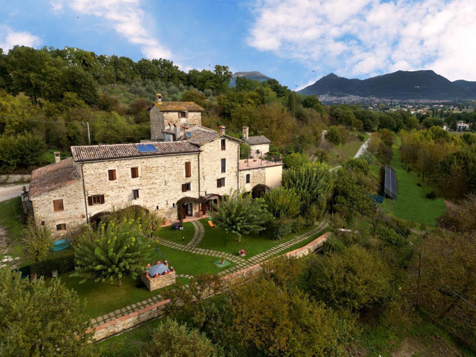 Agriturismo I Gelsi Di Santa Cristina Gubbio Zewnętrze zdjęcie